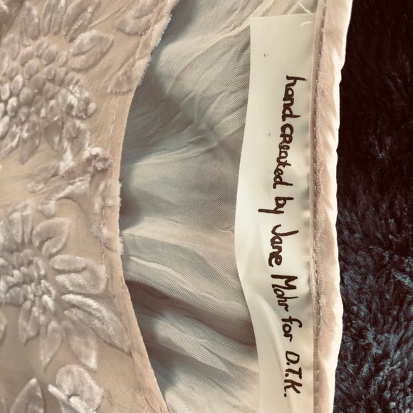 Romantic dress - Picture 3 of 7